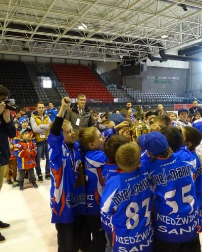 Mini-Hokej: Złote UKS MOSiR Niedźwiadki Sanok