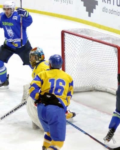 EIHC Katowice: Ukraina - Słowenia 2 : 6 (11.02.2017)