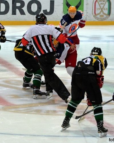 Sparing JKH GKS Jastrzębie - MHK Dubnica 3-4, (17.08.17), foto: W.Buszta