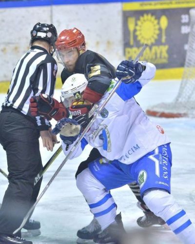 Unia Oświęcim - Comarch Cracovia 3:4 D (06.03) 