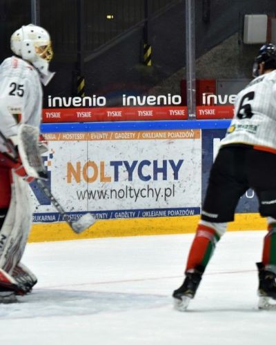5 mecz półfinałowy GKS Tychy – Comarch Cracovia 0:3 (0:0, 0:2, 0:1)