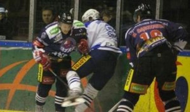 Derby Pomorza dla lidera