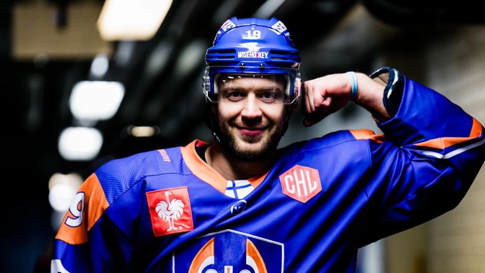 Obrońca Ben Blood ze Stanów Zjednoczonych (Foto: Arno Hämäläinen/championshockeyleague.com)