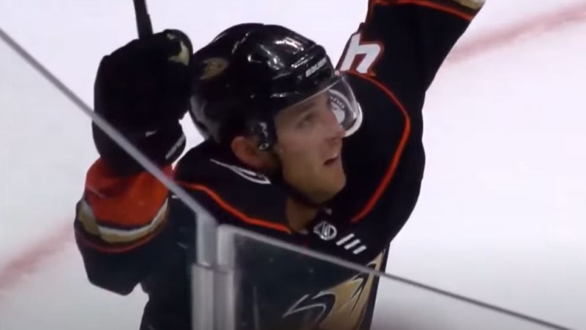 Cam Fowler, YT screen