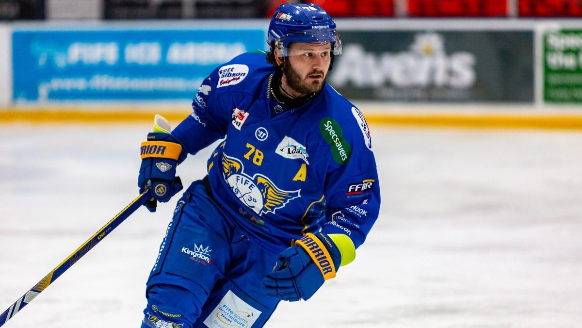 Michael Cichy w barwach Fife Flyers [foto: facebook.com/OfficialFifeFlyers]