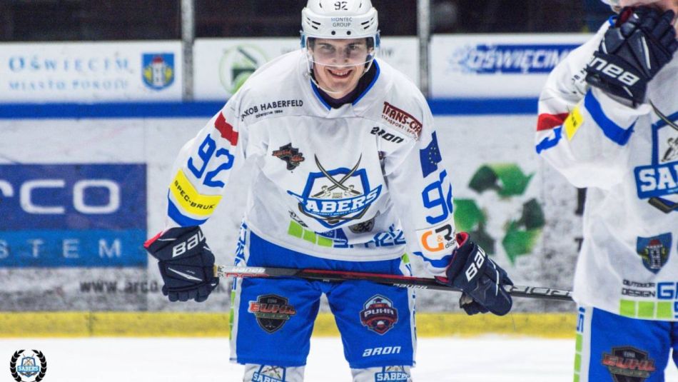 Jahor Pankrat, czołowy napastnik UHT Sabers / fot: Jarosław Fiedor