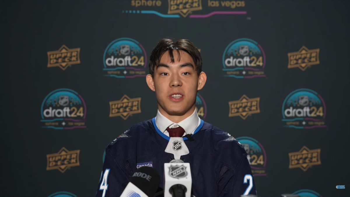 Kevin He podpisał umowę z Winnipeg Jets [screen: youtube]
