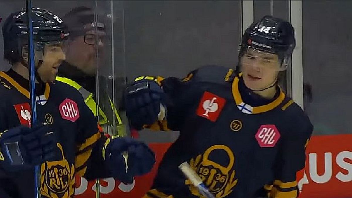 Zawodnicy Lukko Rauma podczas meczu Hokejowej Ligi Mistrzów.