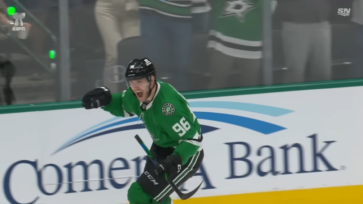 Gwiazdor Dallas Stars unikał wojska. Zapłaci sporą grzywnę