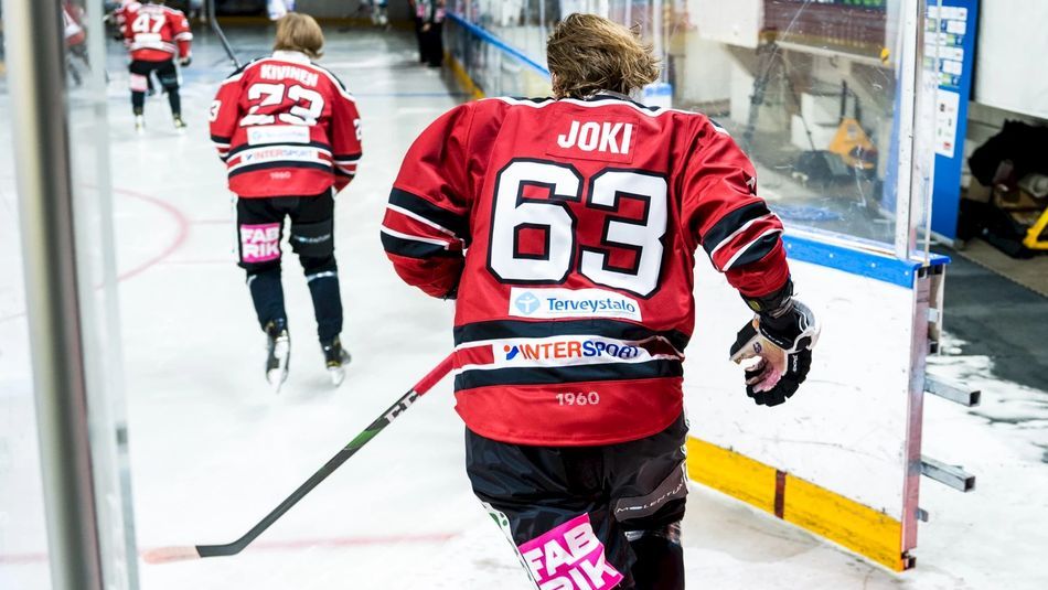 Fiński obrońca Nico Joki (Foto: joensuunkiekkopojat.fi)