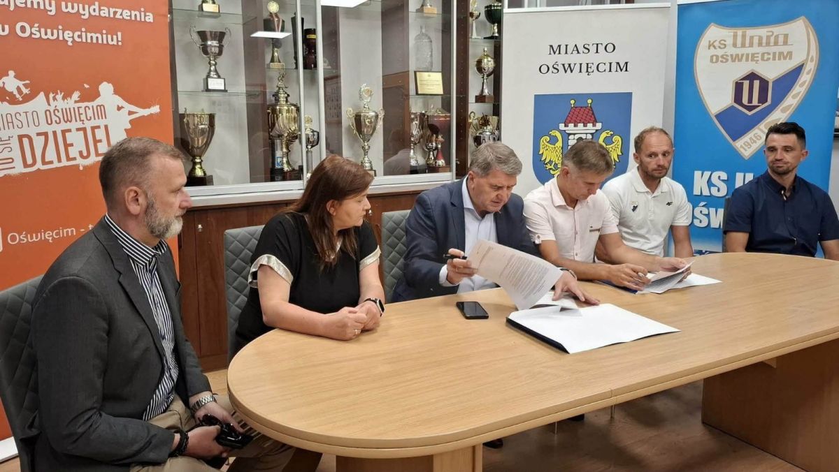 Nowy rozdział w Oświęcimiu. Miasto odbudowuje juniorskie zaplecze hokejowe
