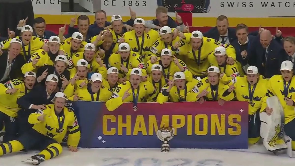Reprezentacja Szwecji po zdobyciu mistrzostwa świata juniorów 2026