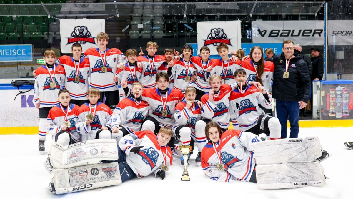 Mistrzowie z Sanoka! Złoto dla Niedźwiadków