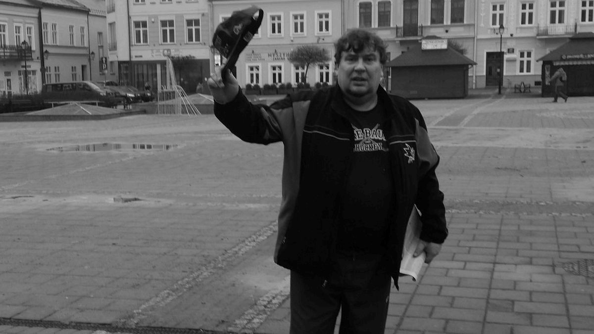 Czapki z głów. ŚP. Waldemar Maryniak.