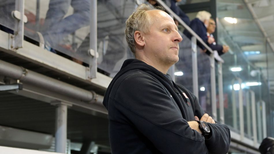 Sebastian Witowski kierownik Comarch Cracovii. (Fot: cracovia-hokej.pl)